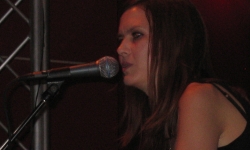 Juliana Hatfield