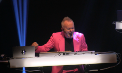 Howard Jones