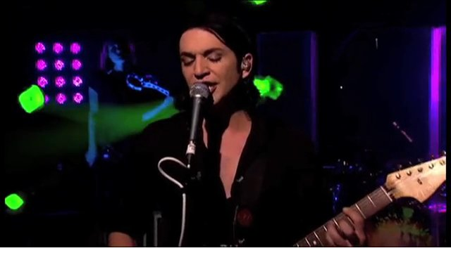 Placebo Speaks On Release Of New Album Loud Like Love - Hollandude